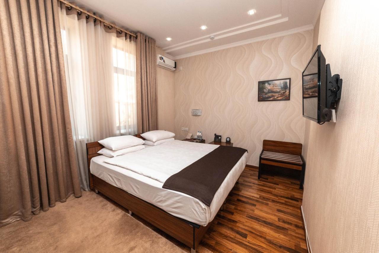 Asmald Palace Hotel Qoʻqon Exterior foto