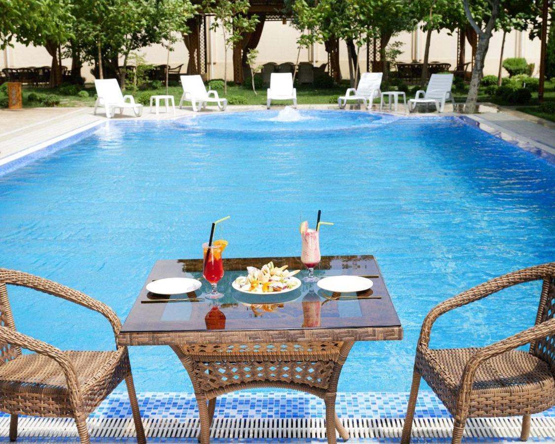 Asmald Palace Hotel Qoʻqon Exterior foto